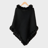 Milena – Eleganckie Zimowe Ponczo z Futrzanym Wykończeniem